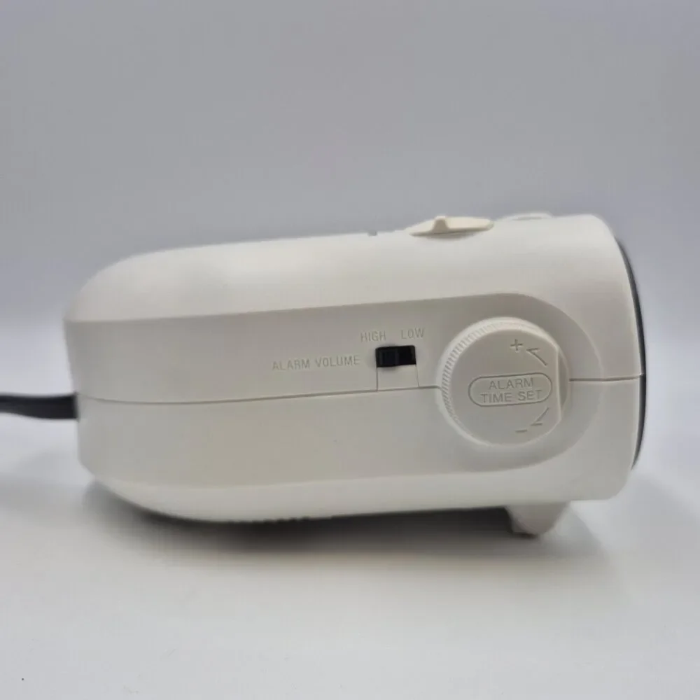 Sony Dream Machine ICF-C318 AM FM Dual Alarm Clock Radio Ivory w/ Green Display